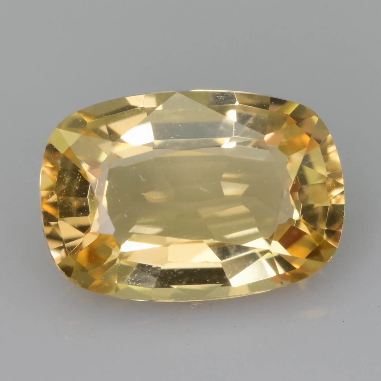 0.92 Ct Natural Yellow Color Heliodor beryl