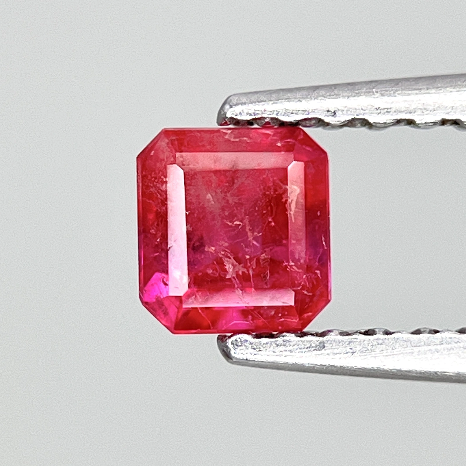 0.24 Ct Red Beryl ( Bixbite ) Rarest Gemstone For Collection REM09